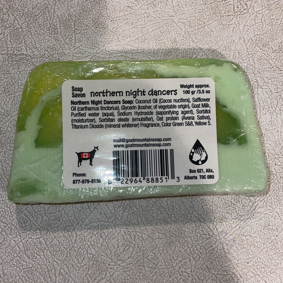 Canada Epcot Northern Night Dancers Soap new - Picture 2 of 2